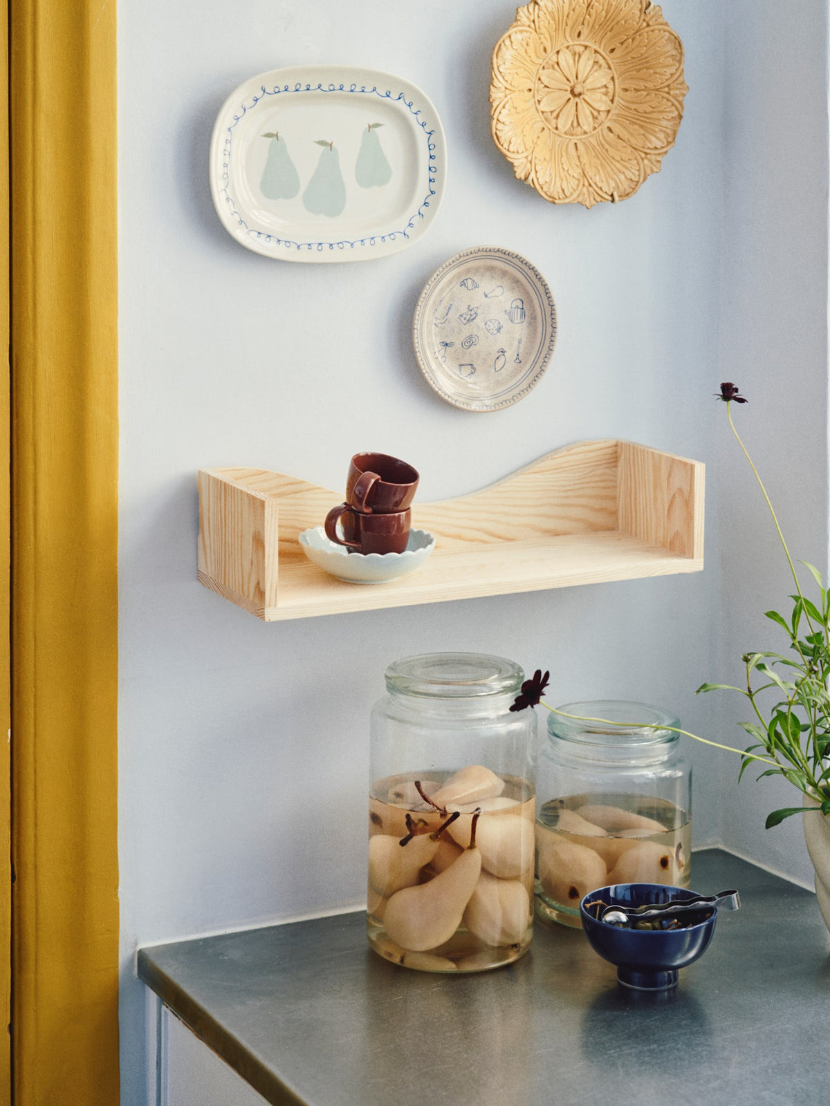 Wall shelf