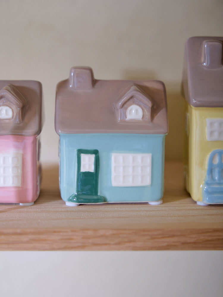 Ceramic deco house