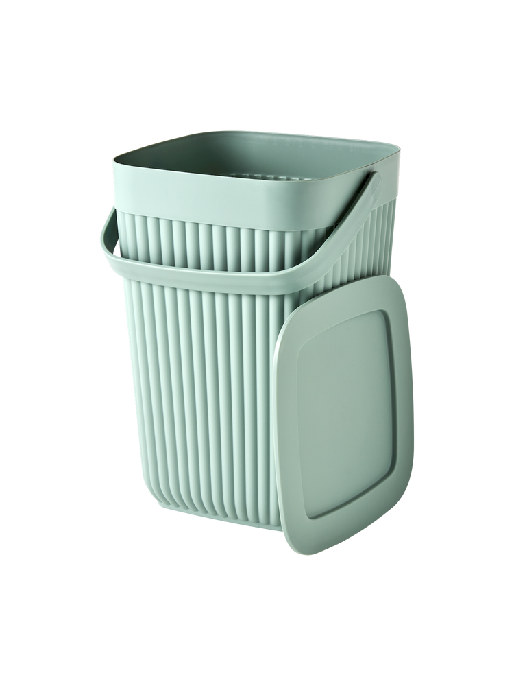 Waste bin