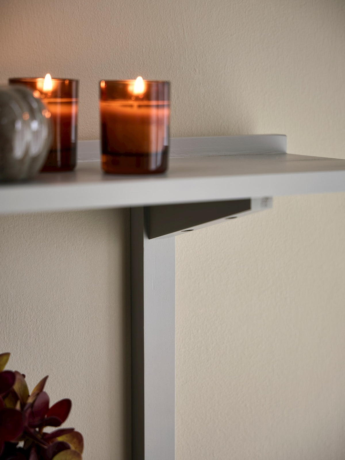 Wall shelf