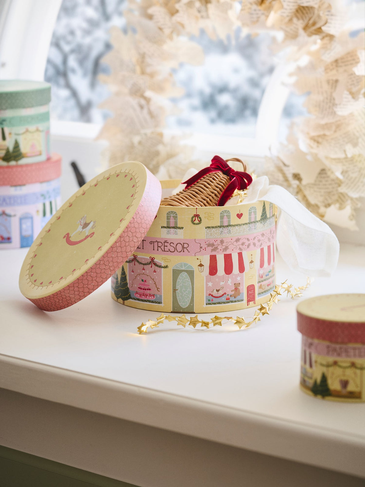 Round gift box