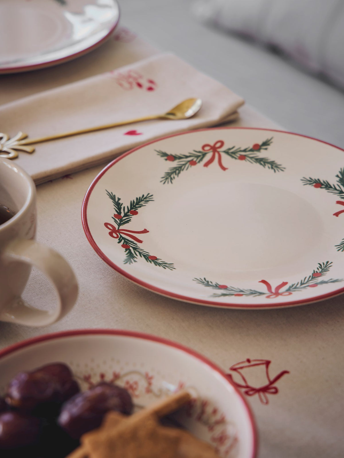 Plate