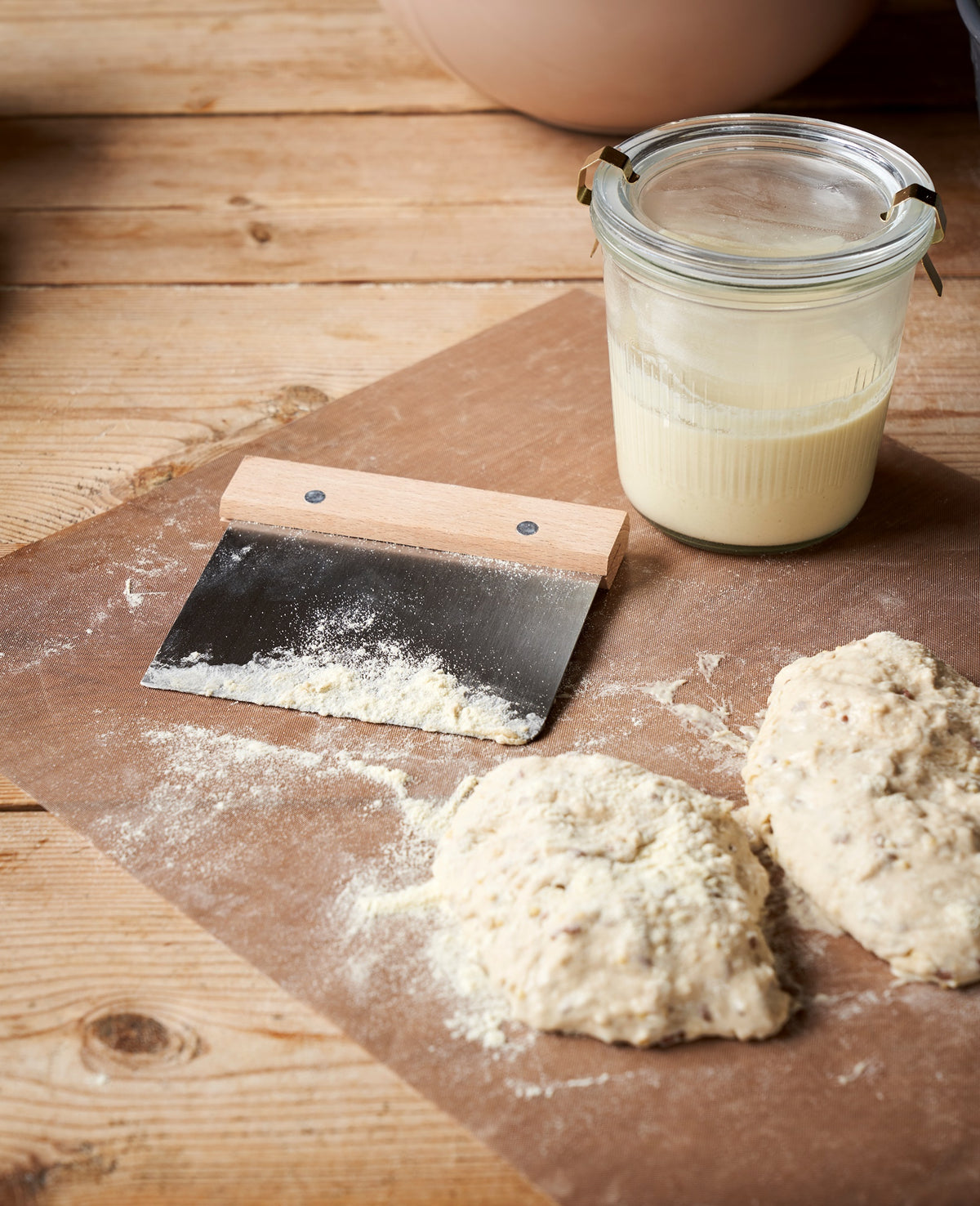 Dough cutter