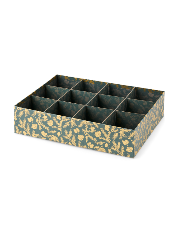 Box with dividers